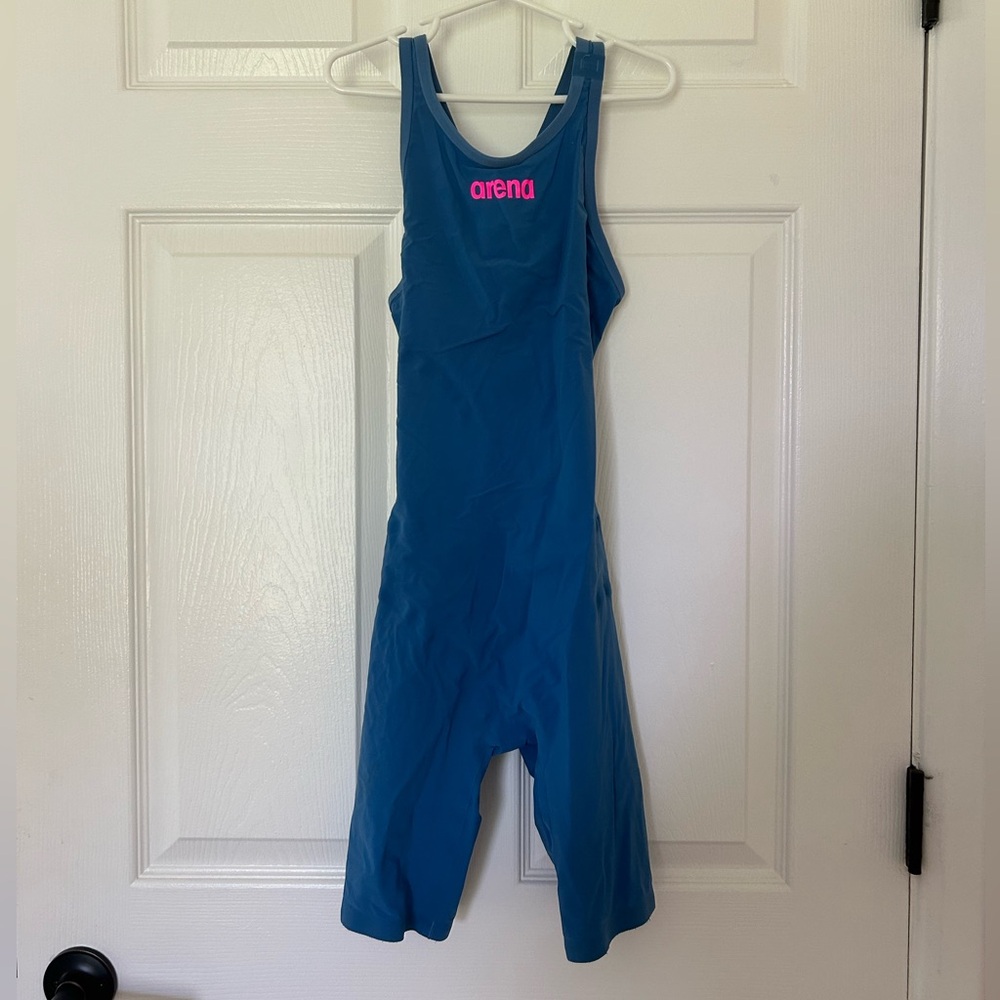 Arena R-Evo One Kneeskin racing suit. Size 28. Worn twice